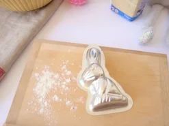 Cottontails Baby Little Kitchen|Bunny Baking*Baking tin - small rabbit