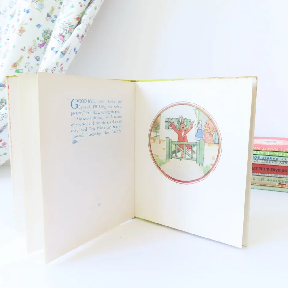 Cottontails Baby Vintage|Vintage Bunnies*VINTAGE book - Hare Goes Shopping (1969)