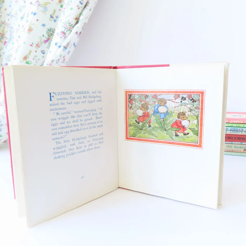 Cottontails Baby Vintage|Vintage Bunnies*VINTAGE book - Hare Joins the Home Guard (1970)