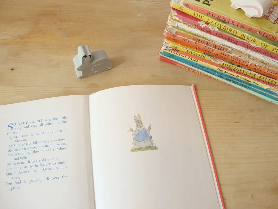 Cottontails Baby Vintage|Vintage Bunnies*VINTAGE book - Little Grey Rabbit Makes Lace (1962)