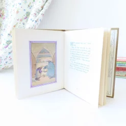 Cottontails Baby Vintage|Vintage Bunnies*VINTAGE book - Moldy warp the Mole (1975)