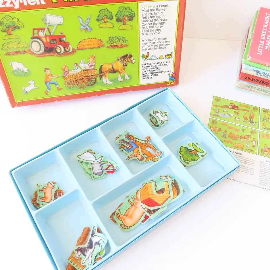 Cottontails Baby Vintage*VINTAGE Fuzzy-Felt play set - Farm