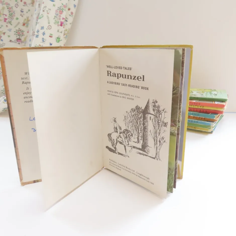 Cottontails Baby Vintage*VINTAGE Ladybird book - Rapunzel (1970s)