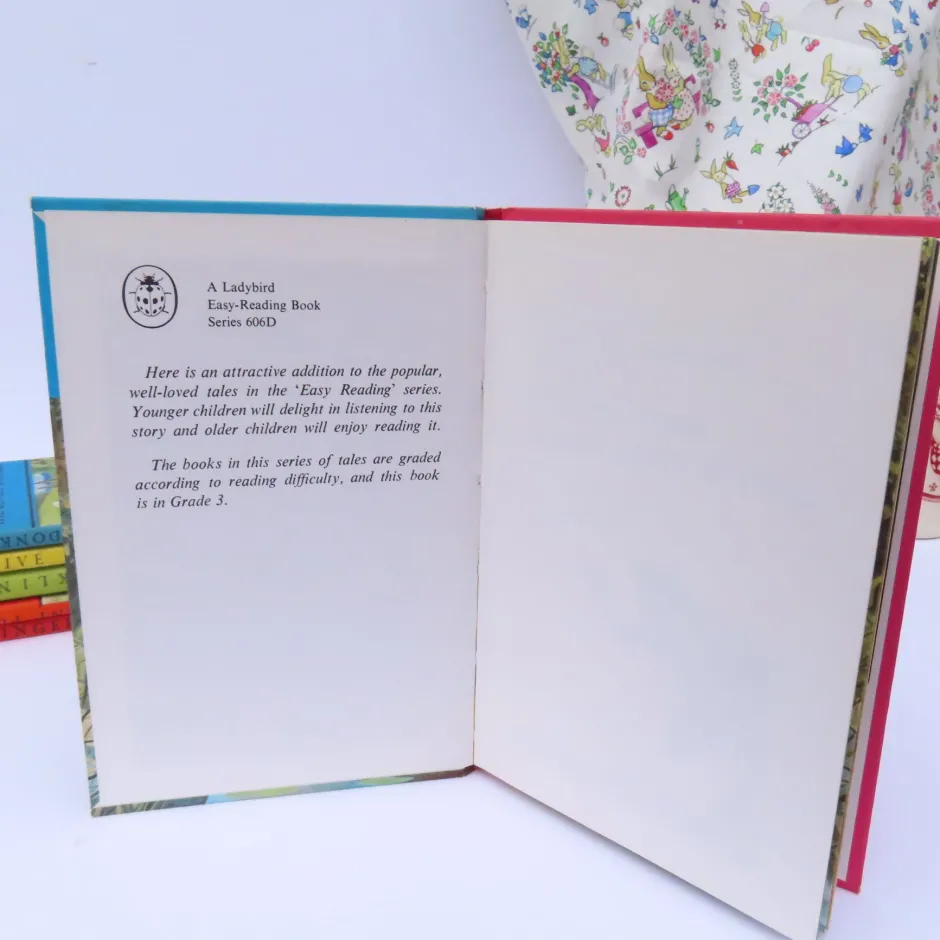 Cottontails Baby Vintage*VINTAGE Ladybird book - The Princess and the Frog (late 1970s)