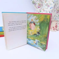 Cottontails Baby Vintage*VINTAGE Ladybird book - The Princess and the Frog (late 1970s)