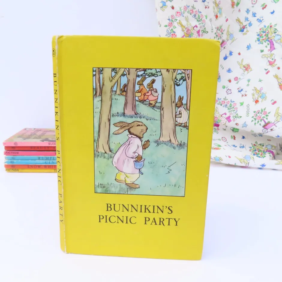 Cottontails Baby Vintage|Vintage Bunnies*VINTAGE Ladybird book - Bunnikin's Picnic Party (1971)