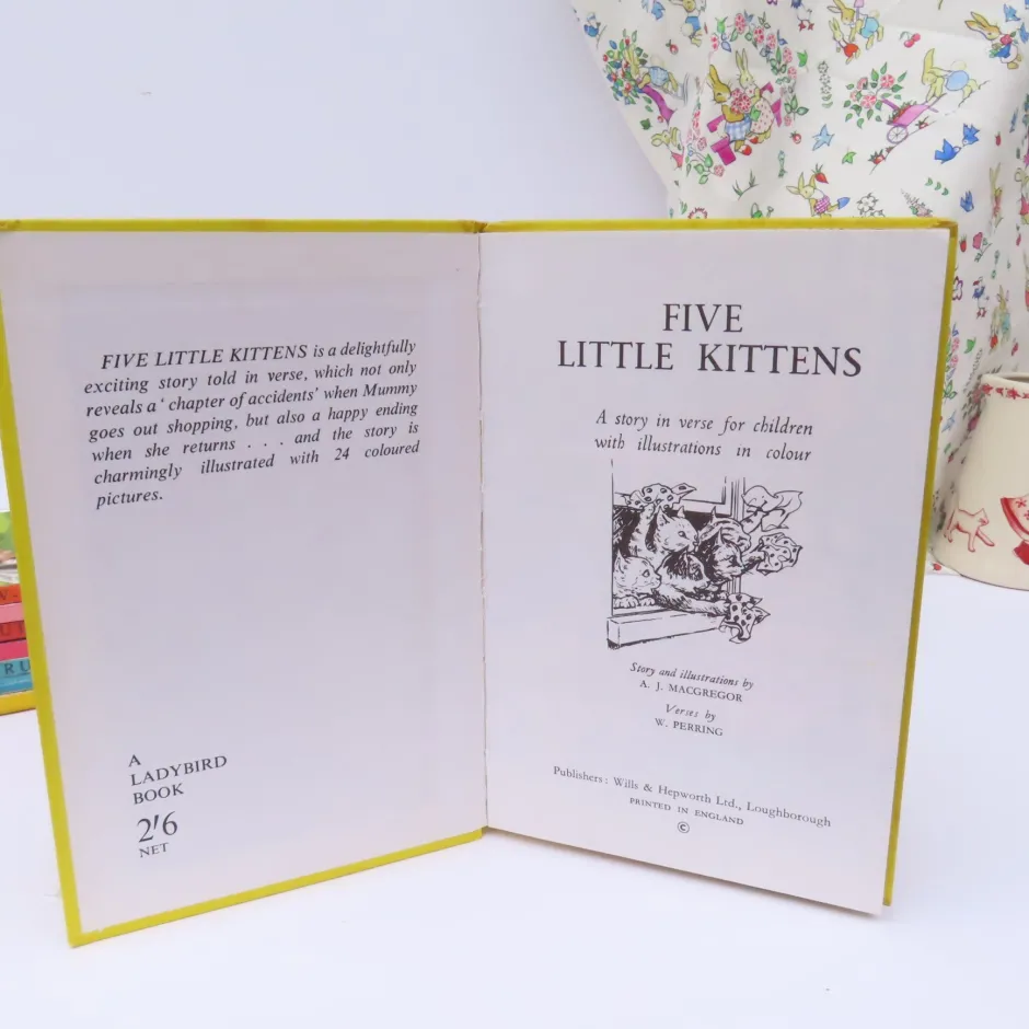 Cottontails Baby Vintage*VINTAGE Ladybird book - Five Little Kittens (1966)
