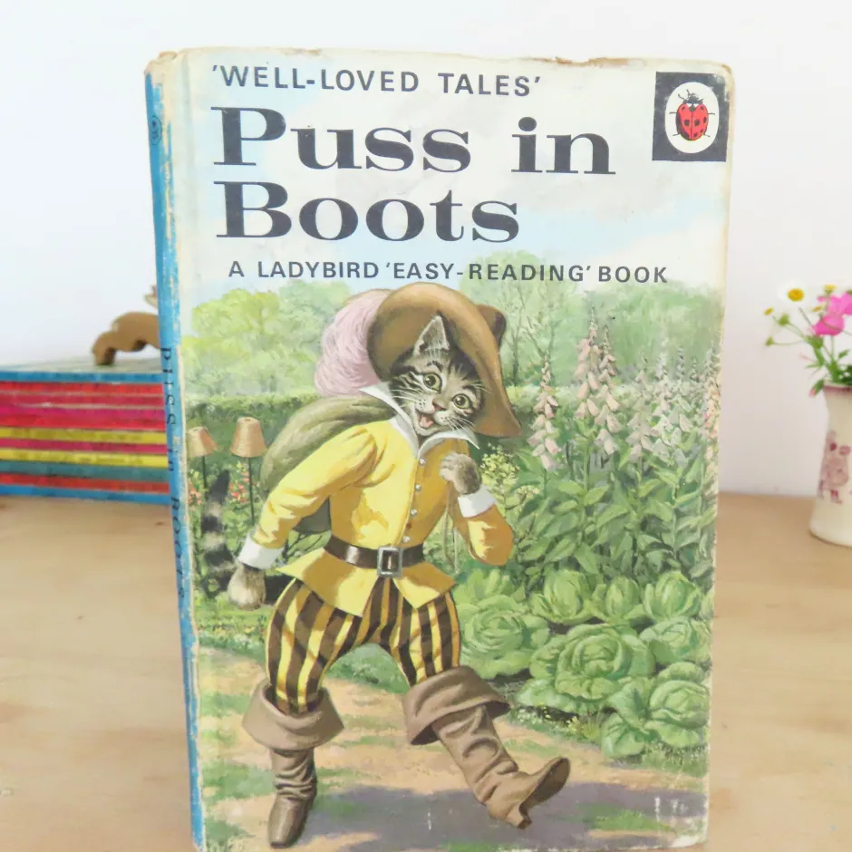 Cottontails Baby Vintage*VINTAGE Ladybird book - Puss in Boots (1970s)