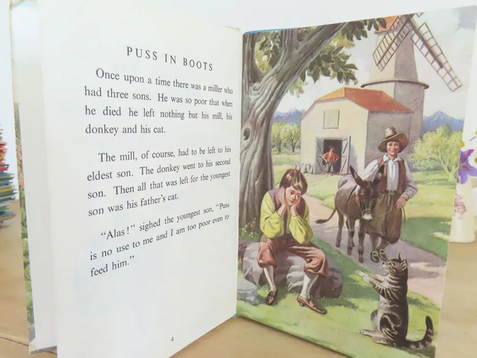 Cottontails Baby Vintage*VINTAGE Ladybird book - Puss in Boots (1970s)