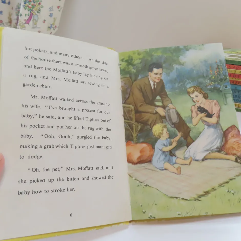 Cottontails Baby Vintage*VINTAGE Ladybird book - Tiptoes the Mischievous Kitten (c.1971)